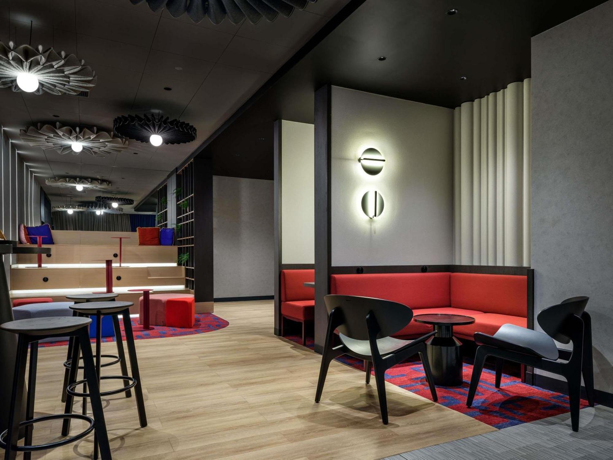 Hotel Ibis Krakow Centrum — Fotos 1